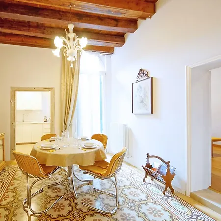 Апартаменты Dolcevita N 499 Biennale *